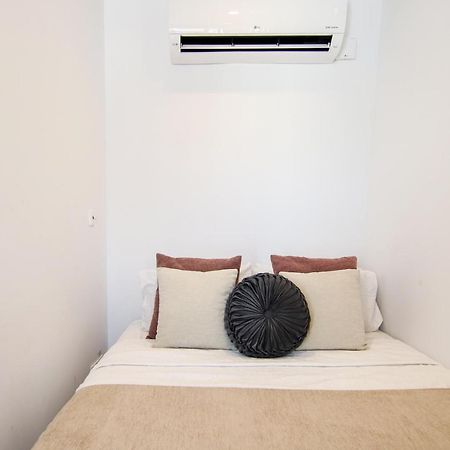 Phaedrus Living - Seaside Luxury Flat Harbour 103 Apartment Пафос Екстериор снимка
